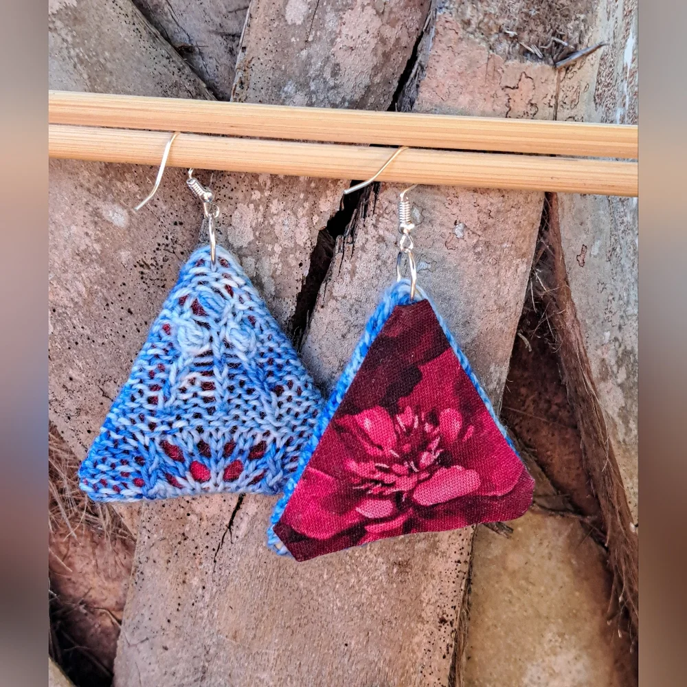 Triangle Knit Earrings Blue Hand Dyed Yarn Red Floral Cotton - Picture 2 of 11